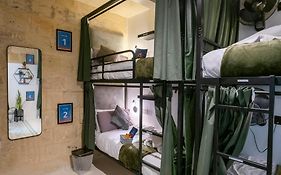 Mandera'S Boutique Suites & Dorms